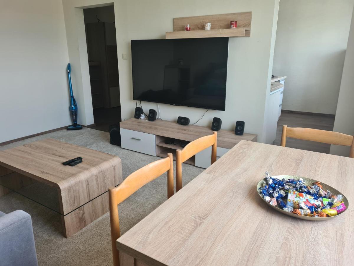 Apartman Valentin Διαμέρισμα Komárno Εξωτερικό φωτογραφία